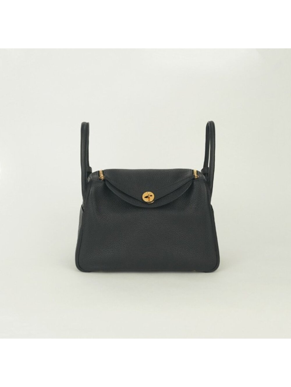 Hermes Lindy 30 Tote Shoulder Bag Taurillon Clemence Noir Black Gold 2-Way